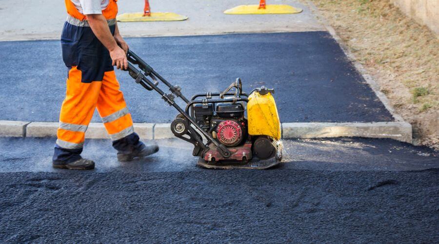 Professional gutter cleaning in Crimora, VA